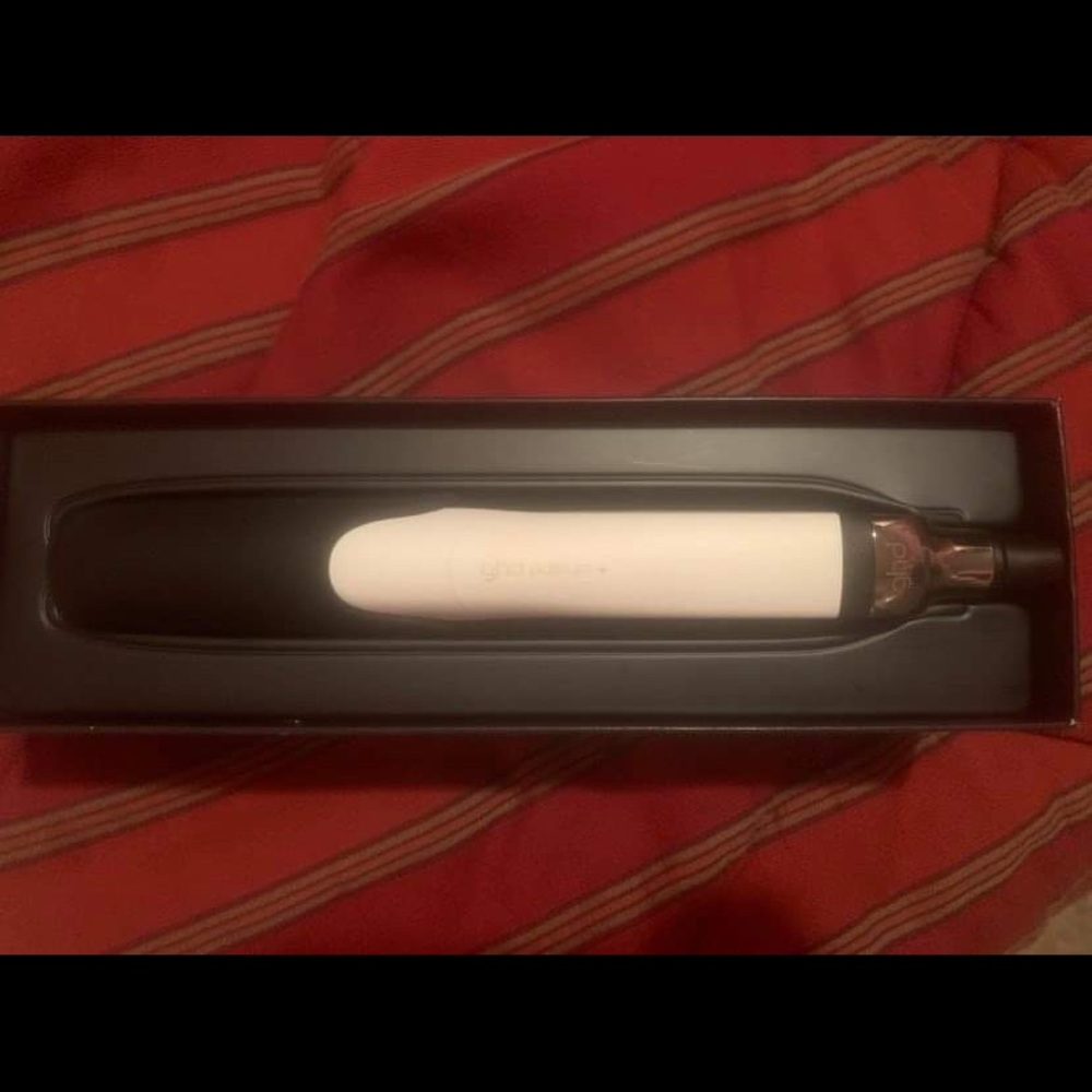 GHD platinum plus styler